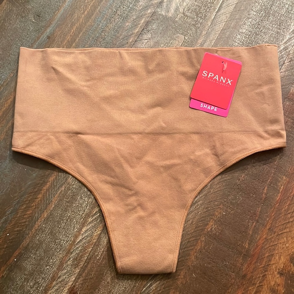 Spanx Shaper thong NWT